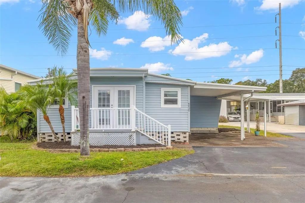 6830 Americana Drive Ne 127, ST PETERSBURG