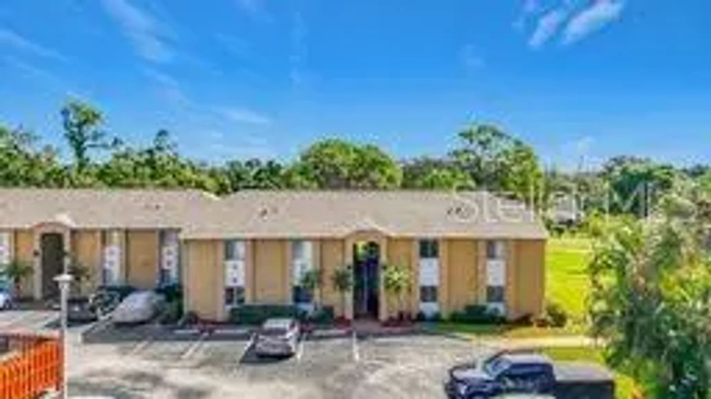 1935 Toucan Way 302, SARASOTA