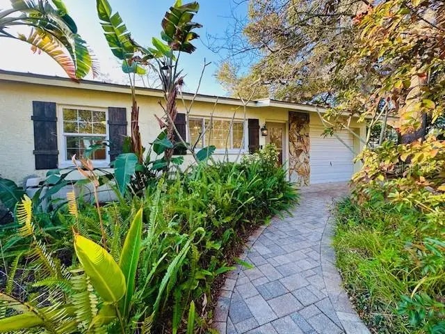 1004 7th Street S, SAFETY HARBOR