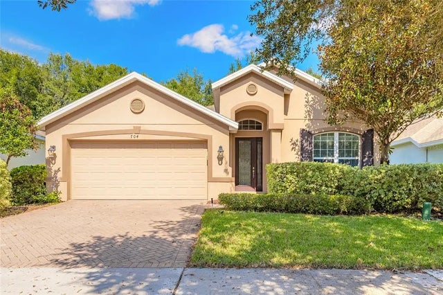 704 Preakness Circle, DELAND