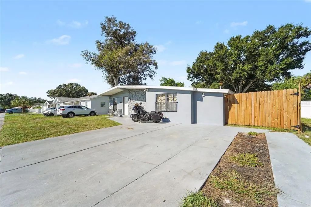 4834 Alvarado Drive, TAMPA