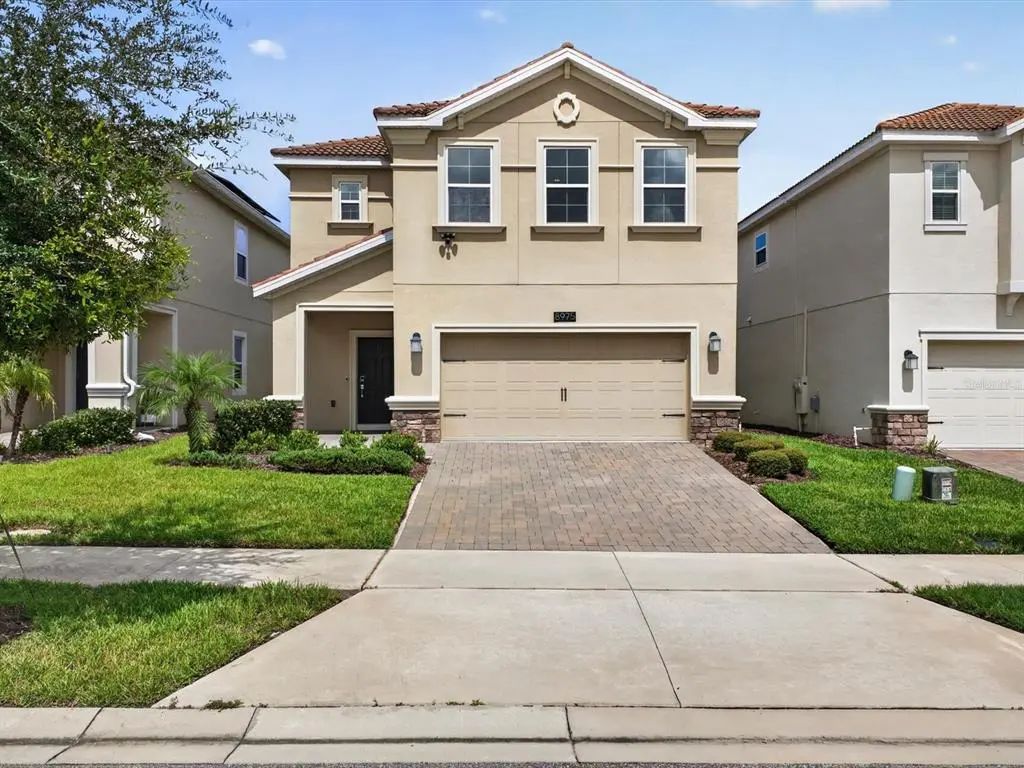 8975 Fluffy Lie Court, DAVENPORT