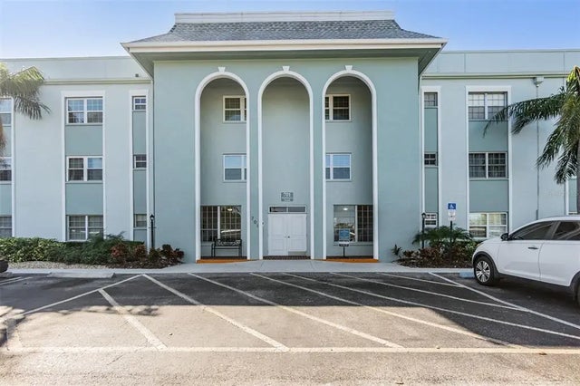 701 Poinsettia Road 248, BELLEAIR
