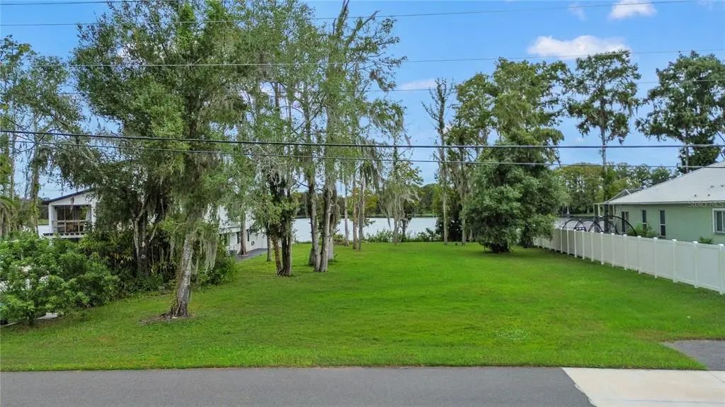 Land O Lakes Boulevard, LAND O LAKES