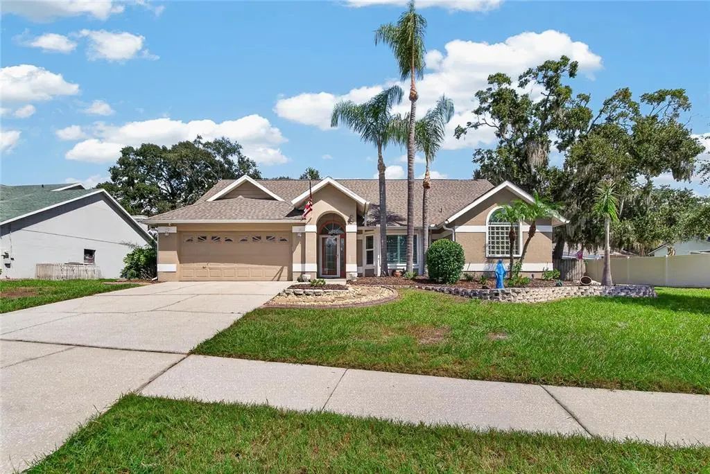 2010 River Park Court, VALRICO