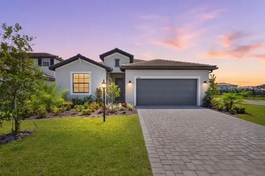 15104 Oxford Grey Drive, BRADENTON