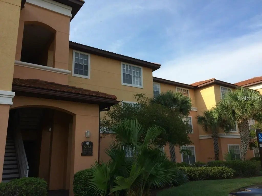 5483 Vineland Road 10105, ORLANDO
