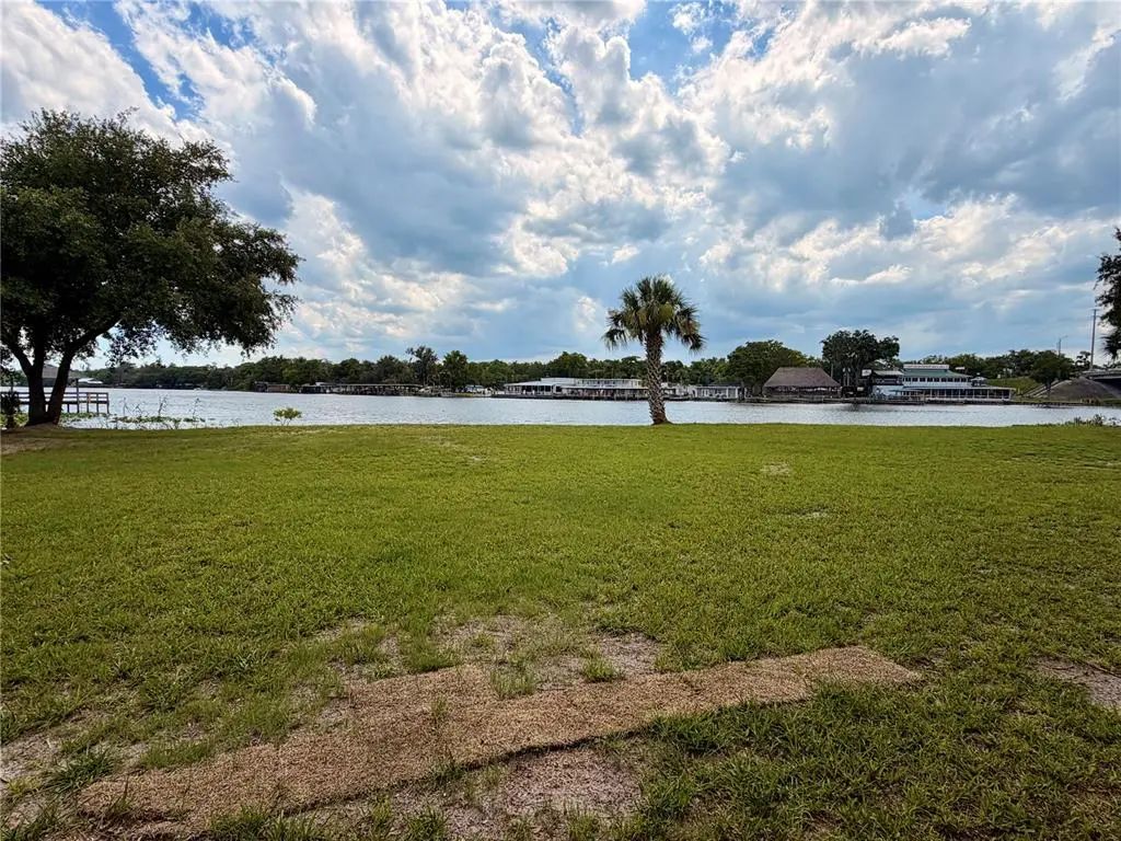 1570 Riveredge Court, ASTOR