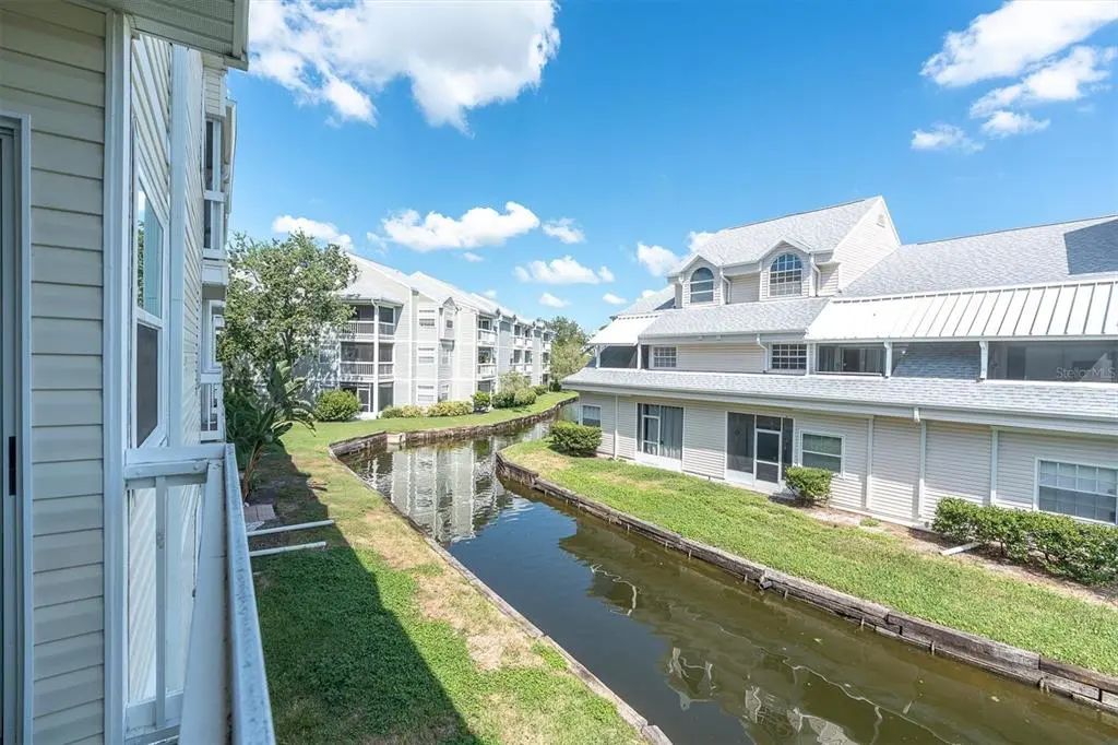 6908 Stones Throw Circle N 10206, ST PETERSBURG