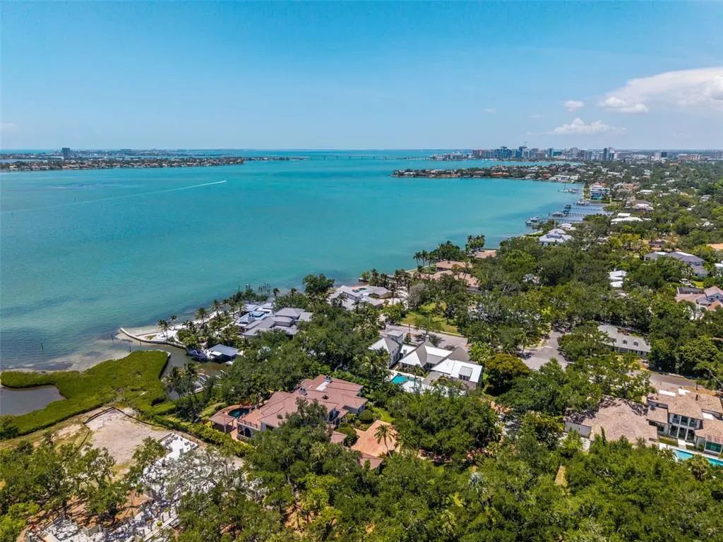 3000 Southwest Drive, SARASOTA