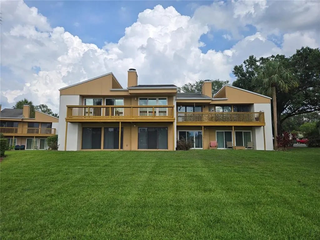 1051 S Highland Street 4-e, MOUNT DORA