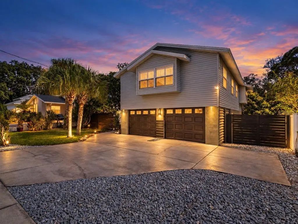 1907 Gulf Beach Boulevard, TARPON SPRINGS