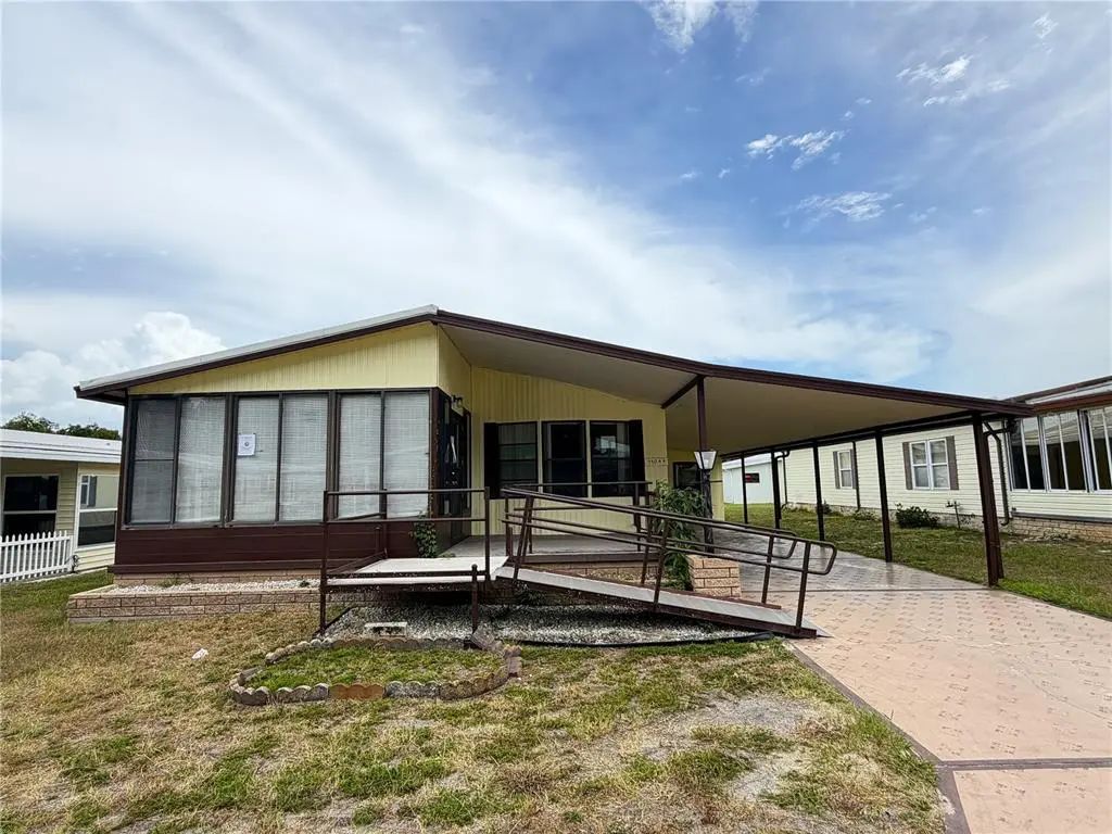 35044 Mcculloughs Leap, ZEPHYRHILLS