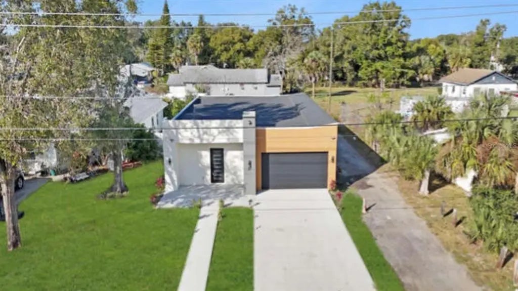 27 W 8th Street, APOPKA