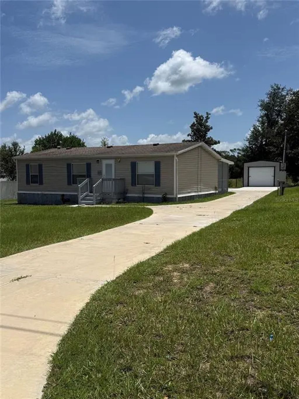 8475 S Linden Point, FLORAL CITY