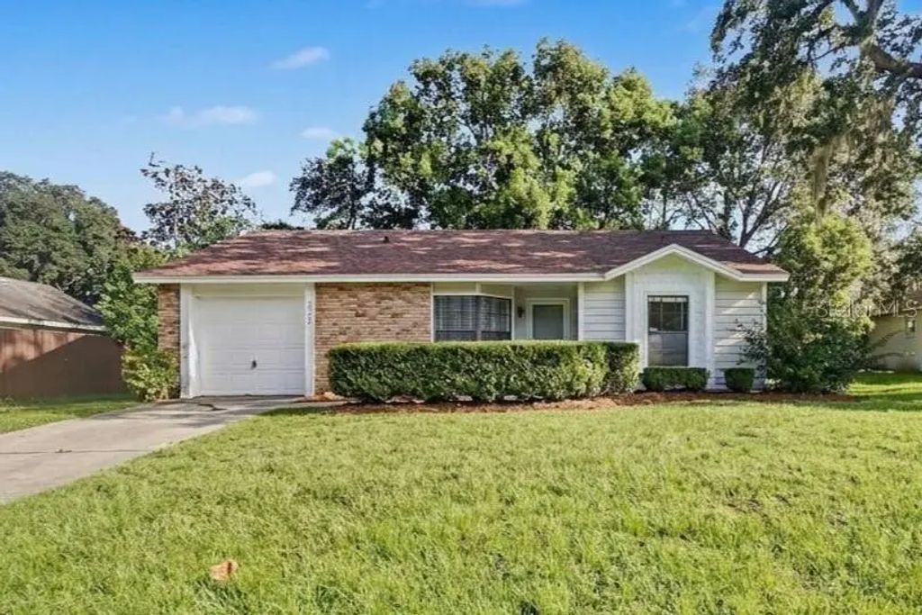 2362 Whitehorse Street, DELTONA