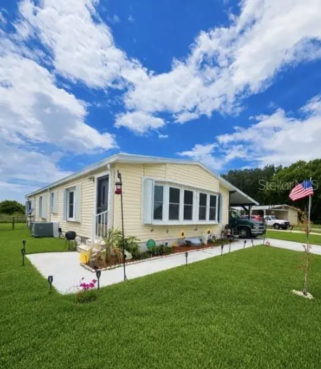 475 Papaya Circle, SEBASTIAN