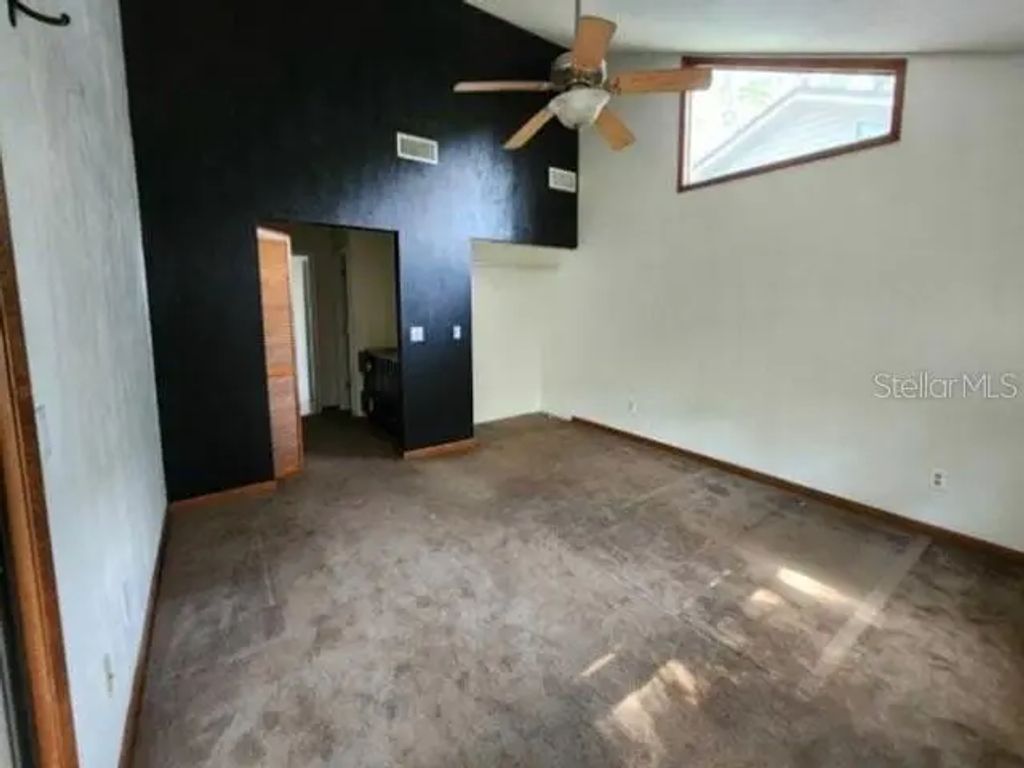 7 of 13 - 270 Amberwood Court, ORMOND BEACH, FL
