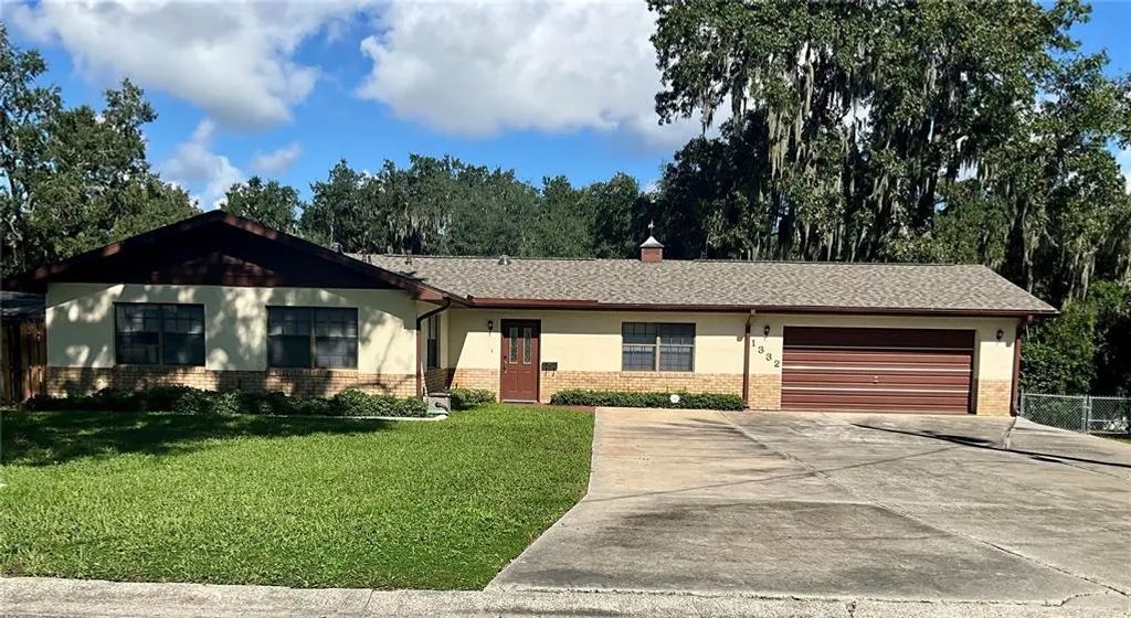 1332 Lee Court, LEESBURG