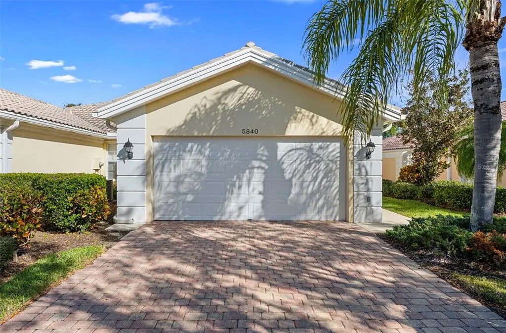 5840 Helicon Place, SARASOTA