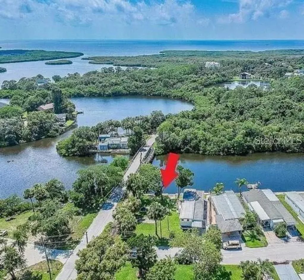 6807 Edgewater Drive, NEW PORT RICHEY
