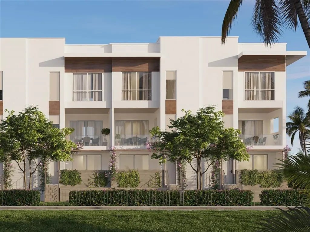 1028 Sunset Point Road R4, CLEARWATER