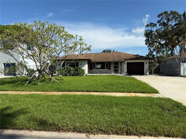 1826 Oregon Avenue Ne, ST PETERSBURG