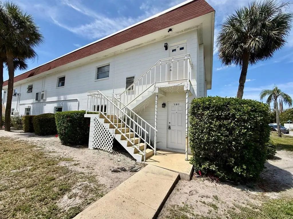 3460 32nd Avenue N 101, ST. PETERSBURG