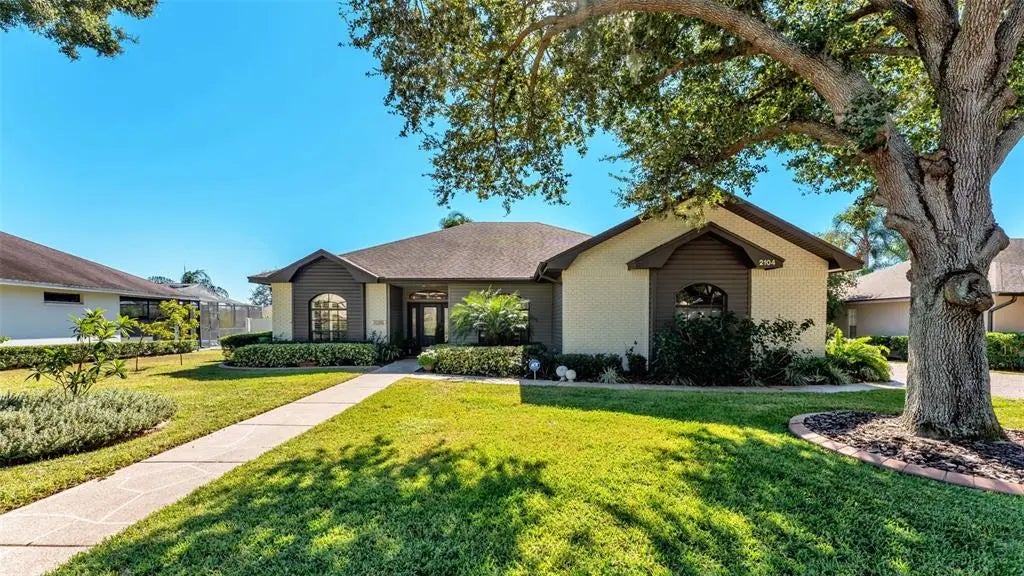 2104 Longleaf Circle, LAKELAND