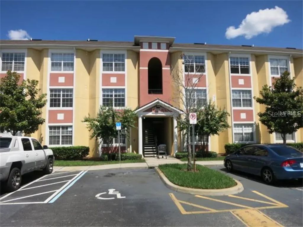 10831 Windsor Walk Drive 1305, ORLANDO