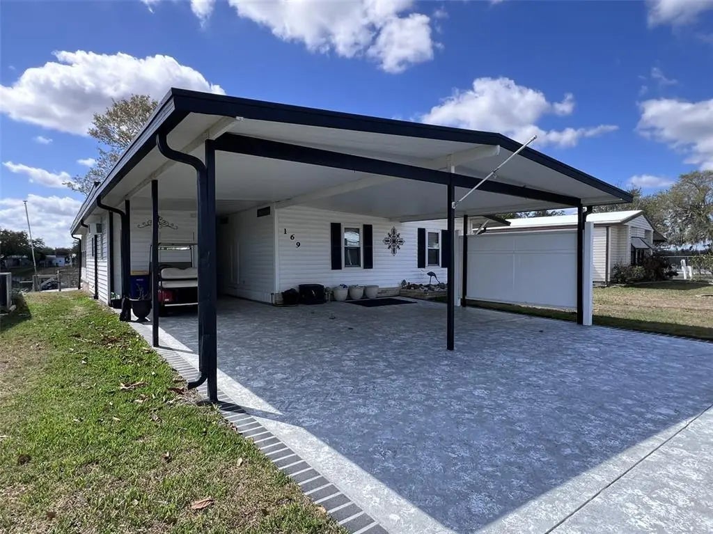 2055 S Floral Avenue 169, BARTOW