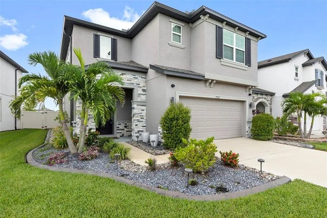 7537 Pool Compass Loop, WESLEY CHAPEL