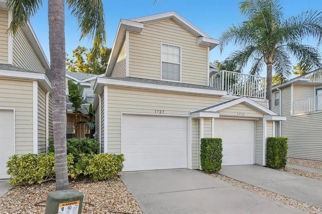 1727 Hammocks Avenue Bldg 16, LUTZ