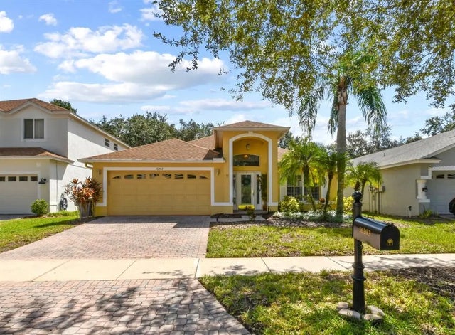 16203 Nottingham Park Way, TAMPA