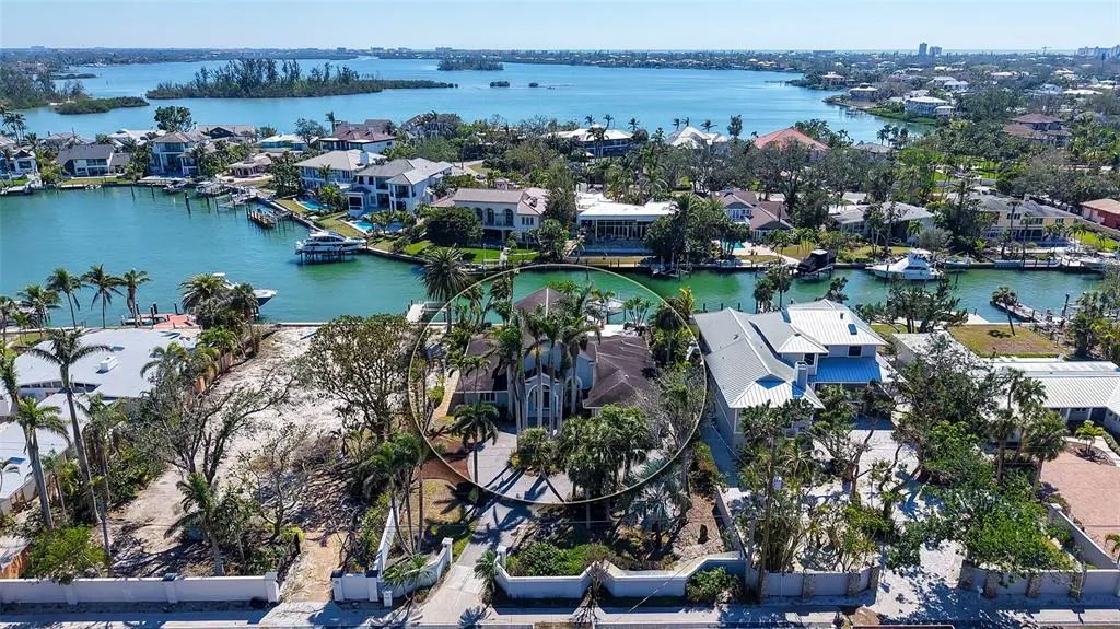 732 Siesta Drive, SARASOTA