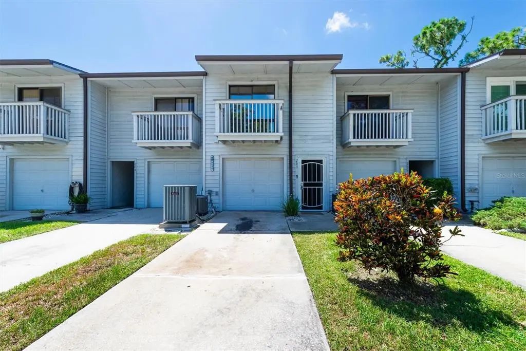 6494 92nd Place N 203, PINELLAS PARK