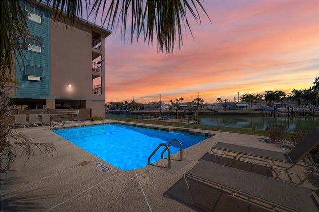 145 116th Avenue 303, TREASURE ISLAND