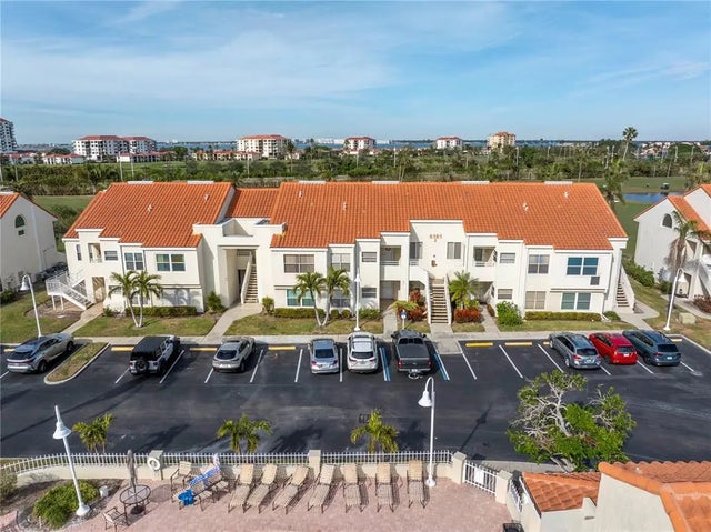 6181 Bahia Del Mar Boulevard 112, ST PETERSBURG