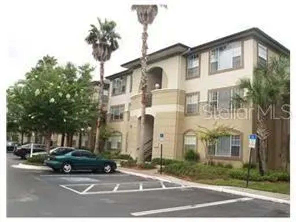 17112 Carrington Park Drive 902, TAMPA