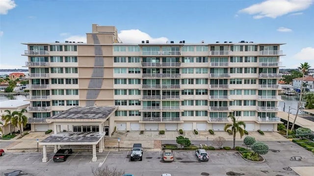 223 Island Way 4c, CLEARWATER BEACH