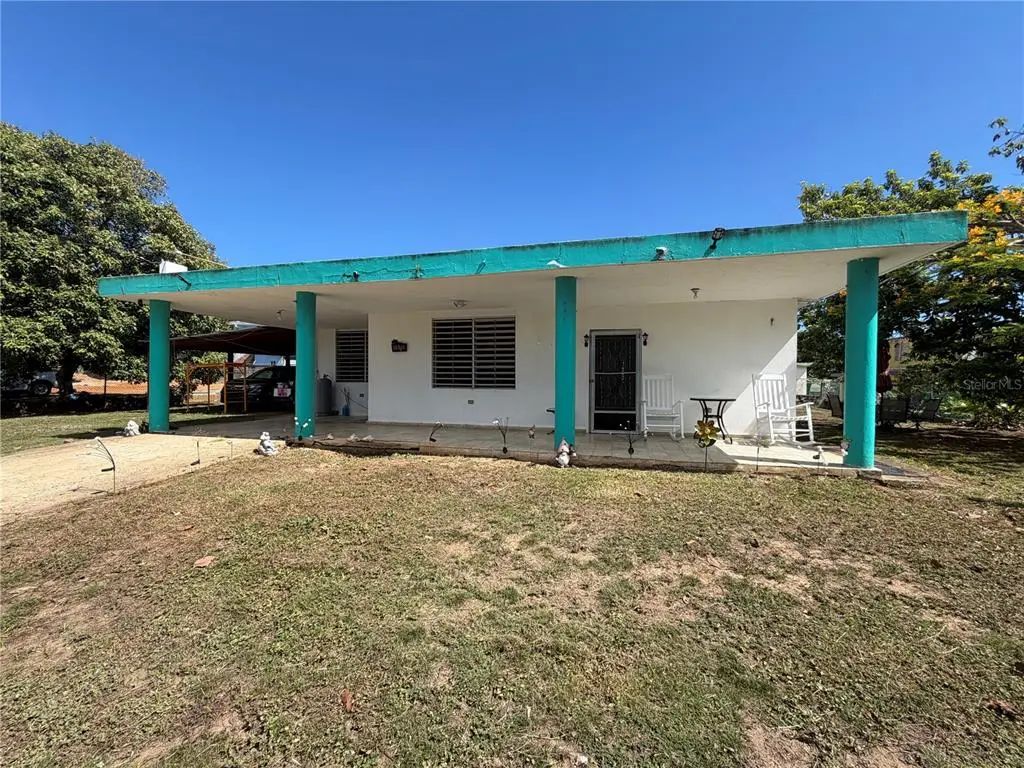 157-c 1st St Mameyal Comm., DORADO