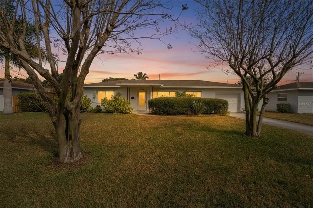 1903 42nd Way N, ST PETERSBURG