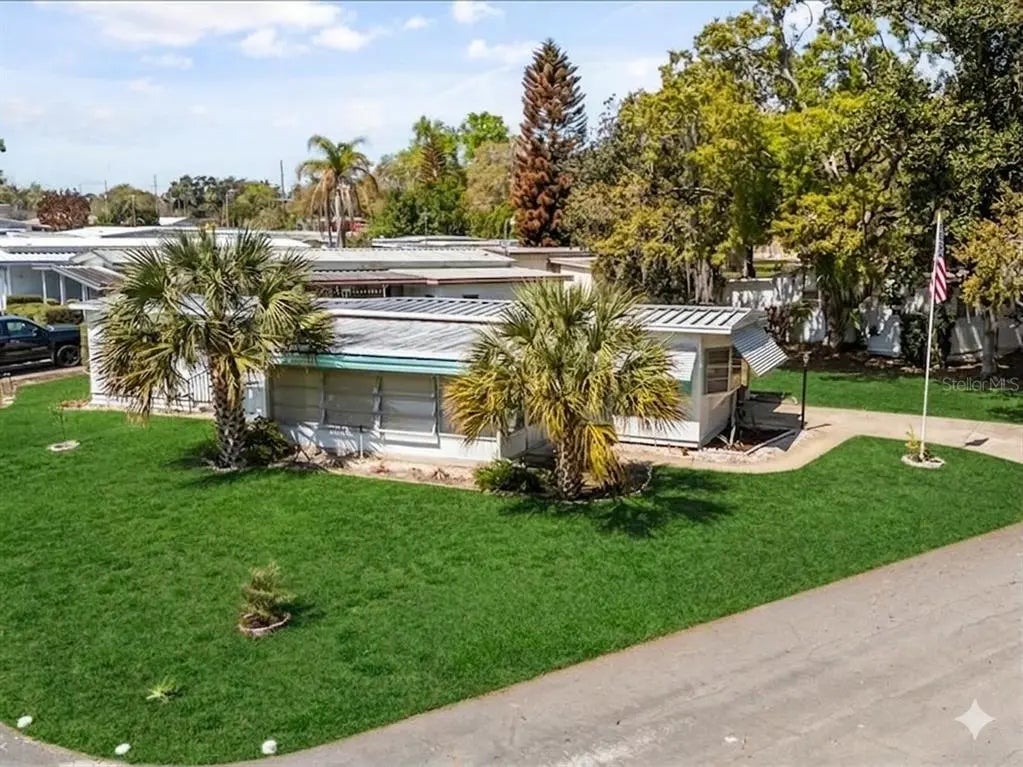 31227 Temple Avenue, TAVARES