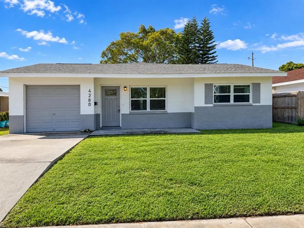 4280 70th Avenue N, PINELLAS PARK