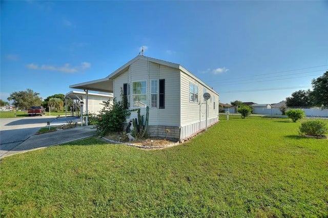 251 Patterson Road J19, HAINES CITY