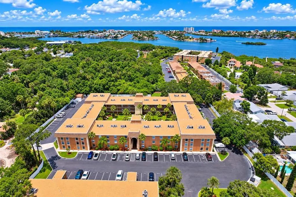 12760 Indian Rocks Road 570, LARGO
