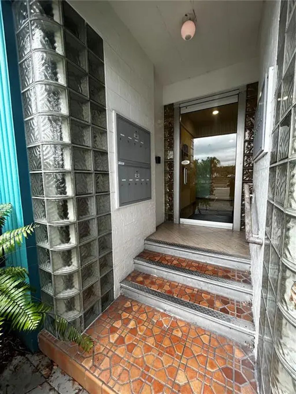 844 5th Avenue S 11, ST. PETERSBURG