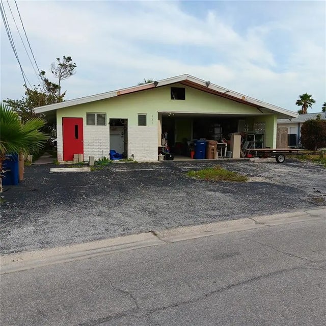 439 129th Avenue E, MADEIRA BEACH