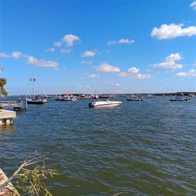 439 129th Avenue E, MADEIRA BEACH