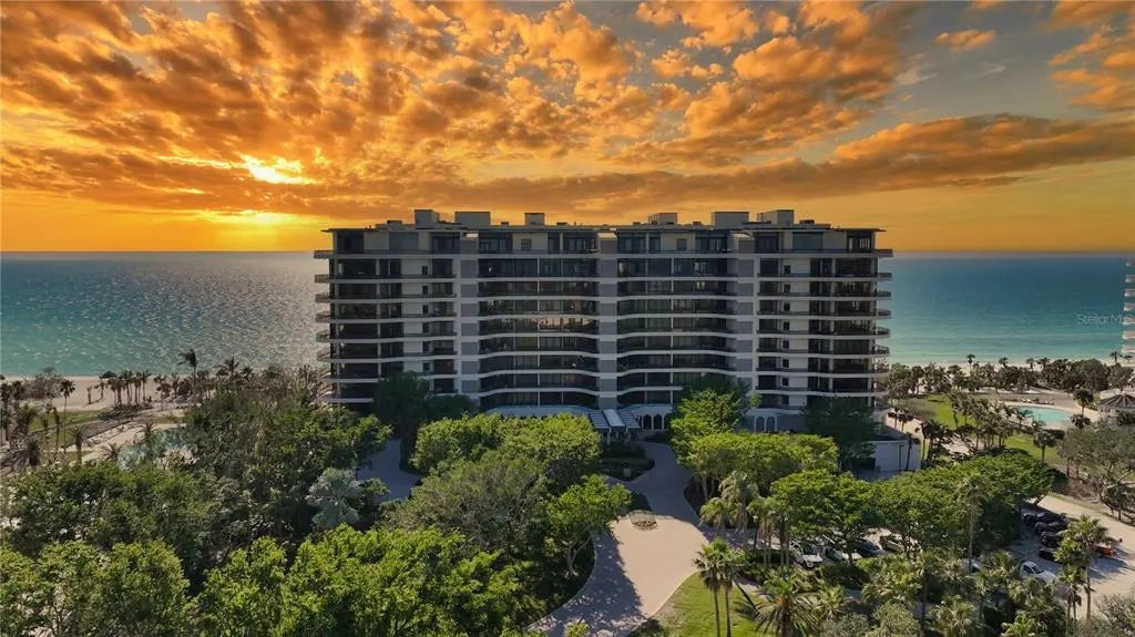 435 L Ambiance Drive L807, LONGBOAT KEY